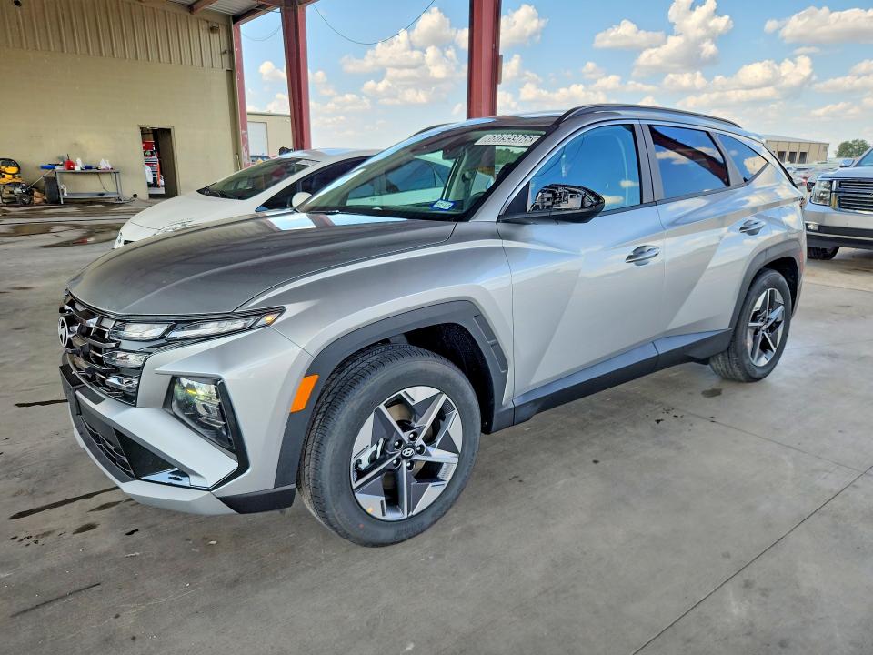 HYUNDAI TUCSON 2026 with VIN 5NMJB3DE2TH782845 - Photo from auction