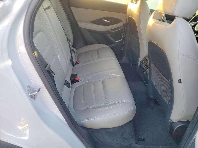 Photo 10 from auction – 2021 JAGUAR E-PACE with VIN SADF12GX8M1025321