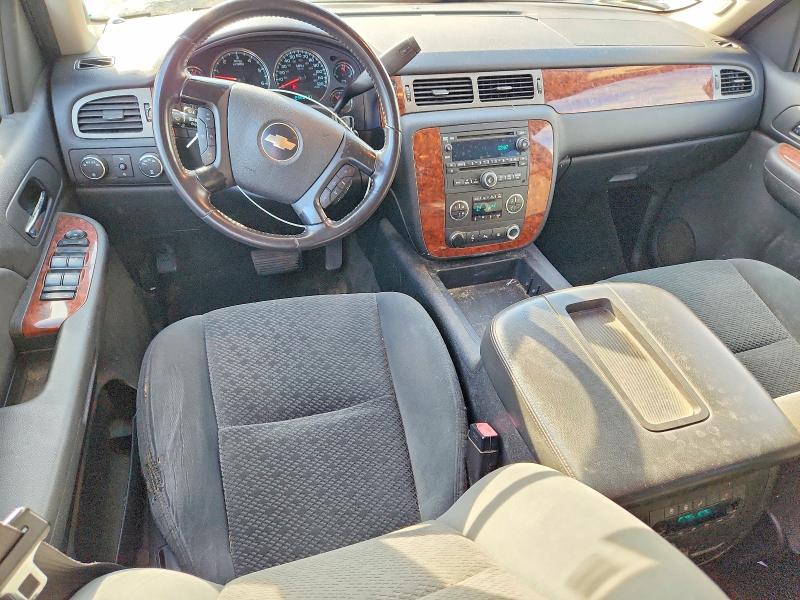 Photo 8 from auction – 2008 CHEVROLET SUBURBAN with VIN 3GNFK16358G173054