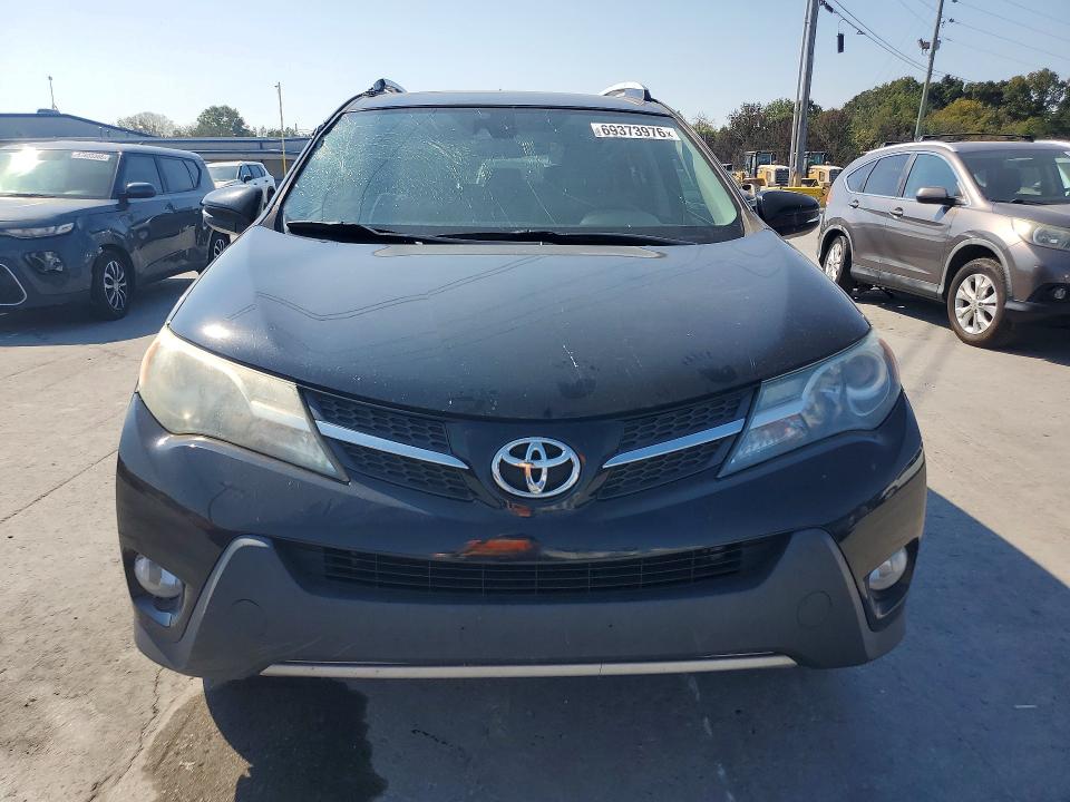 Снимка 5 от търг – 2015 TOYOTA RAV4 с VIN 2T3DFREV0FW332100