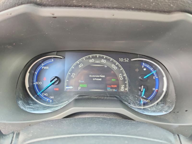 Photo 9 from auction – 2019 TOYOTA RAV4 with VIN JTMEWRFV9KJ017002