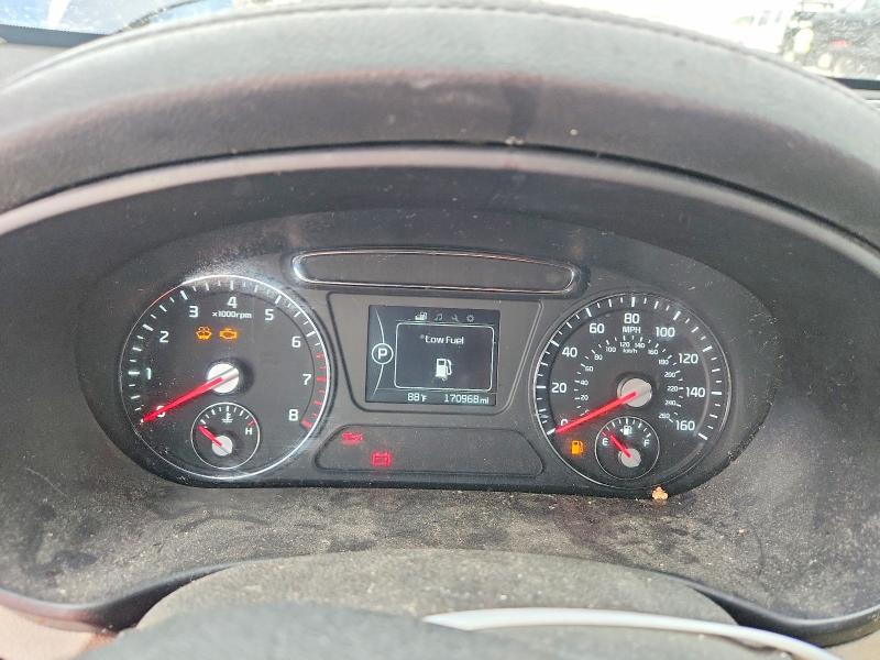 Photo 9 from auction – 2017 KIA SORENTO with VIN 5XYPGDA57HG319591