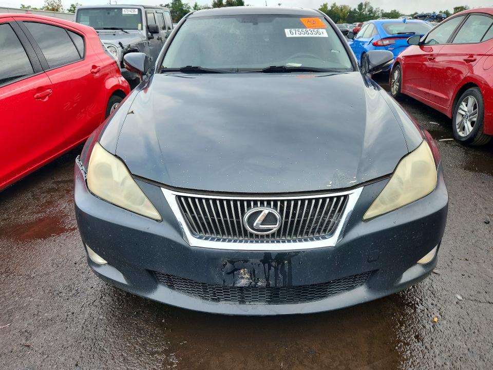 Фото 5 с аукциона – 2010 LEXUS IS с VIN JTHCF5C20A5041706