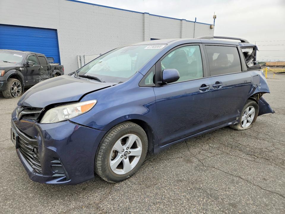 2018 TOYOTA SIENNA - Търг №67368866