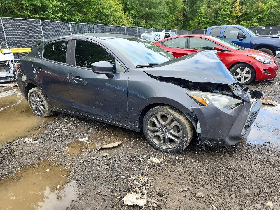 Снимка 4 от търг – 2019 TOYOTA YARIS с VIN 3MYDLBYV4KY516313