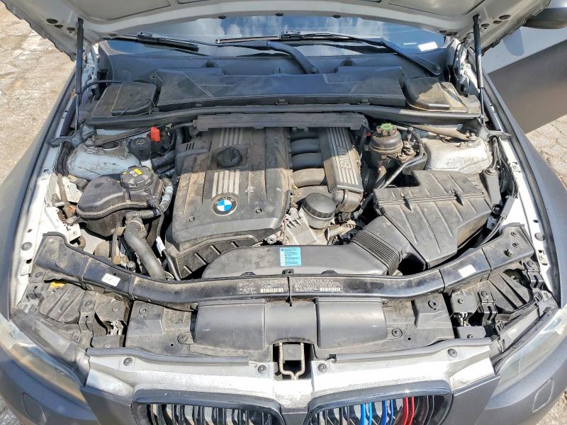 Photo 11 from auction – 2010 BMW 328 with VIN WBAWV5C50AP081989