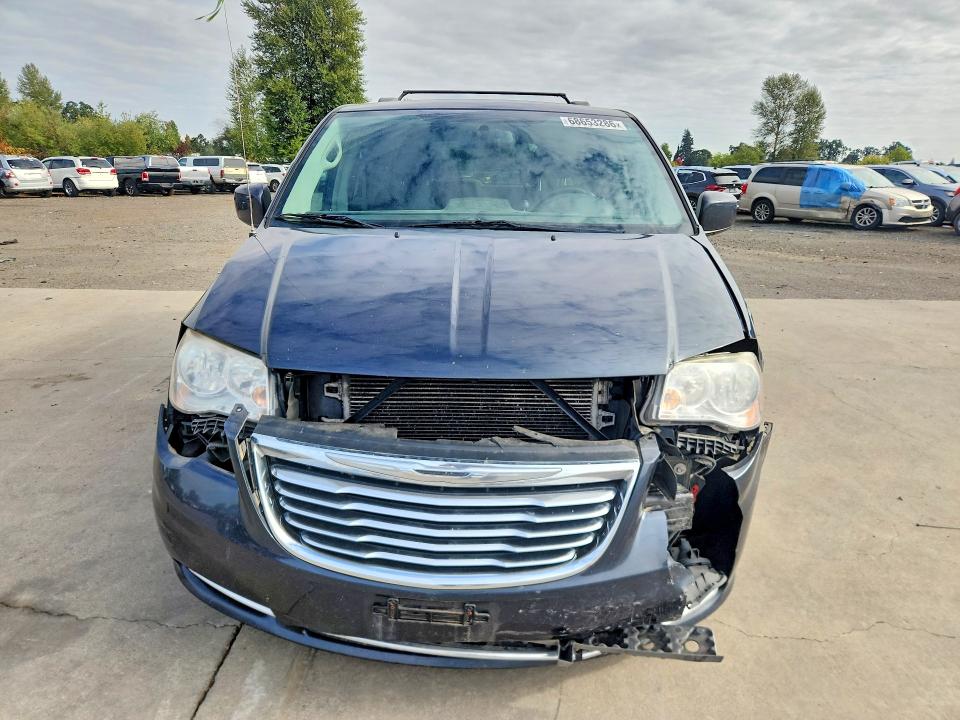 Снимка 5 от търг – 2014 CHRYSLER TOWN & COUNTRY с VIN 2C4RC1BG7ER214883
