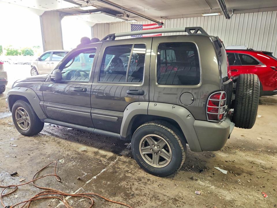 Photo 2 from auction – 2005 JEEP LIBERTY with VIN 1J4GL38K65W672107