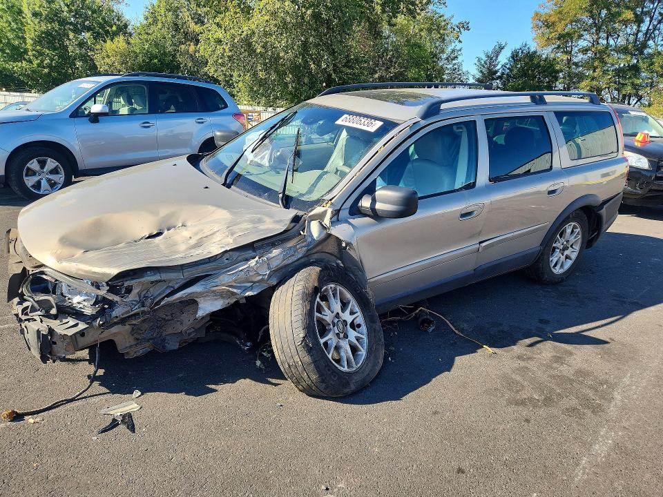 VOLVO XC70 2004 with VIN YV1SZ59H041153752 - Photo from auction