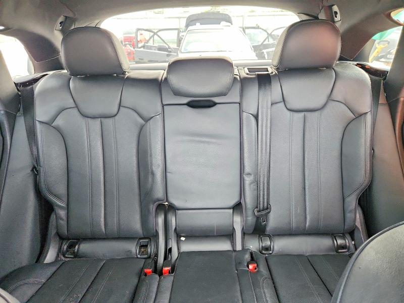 Photo 10 from auction – 2018 AUDI SQ5 with VIN WA1A4AFY8J2070194
