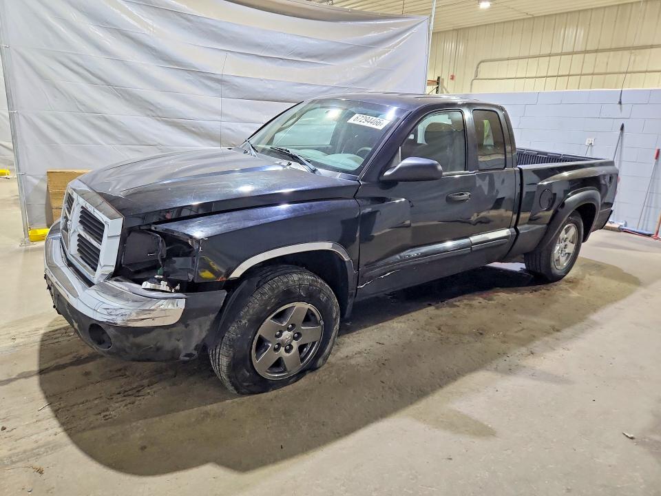 Снимка 1 от търг – 2005 DODGE DAKOTA с VIN 1D7HE42K05S214238