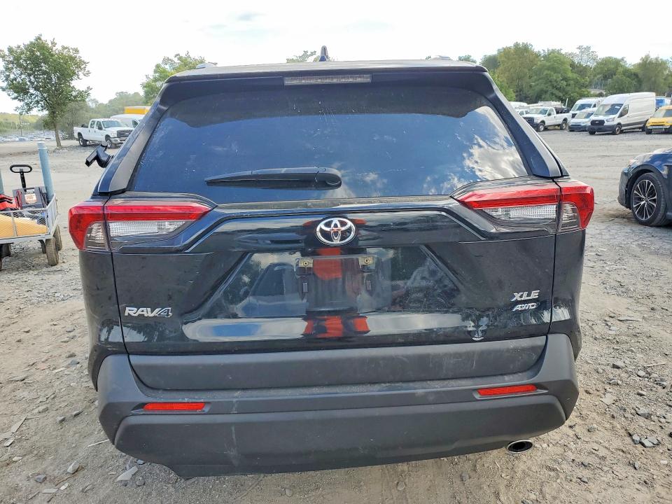 Снимка 6 от търг – 2025 TOYOTA RAV4 с VIN JTMP1RFV1SJ044069