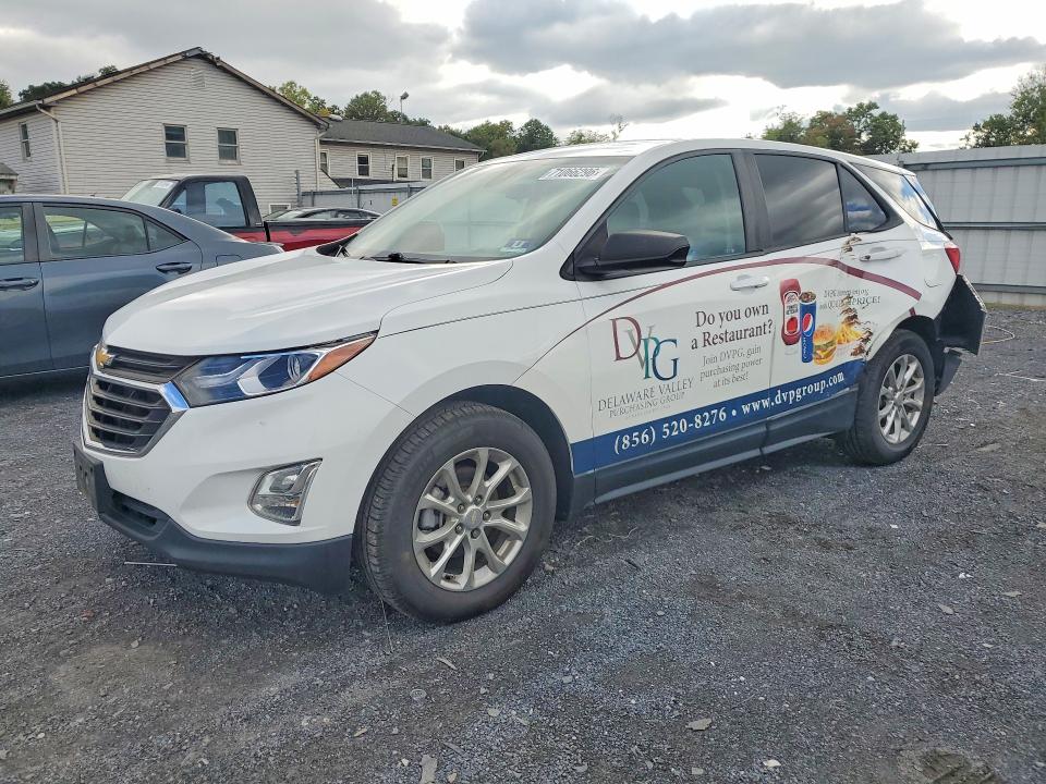 CHEVROLET EQUINOX 2021 with VIN 2GNAXHEV4M6157795 - Photo from auction