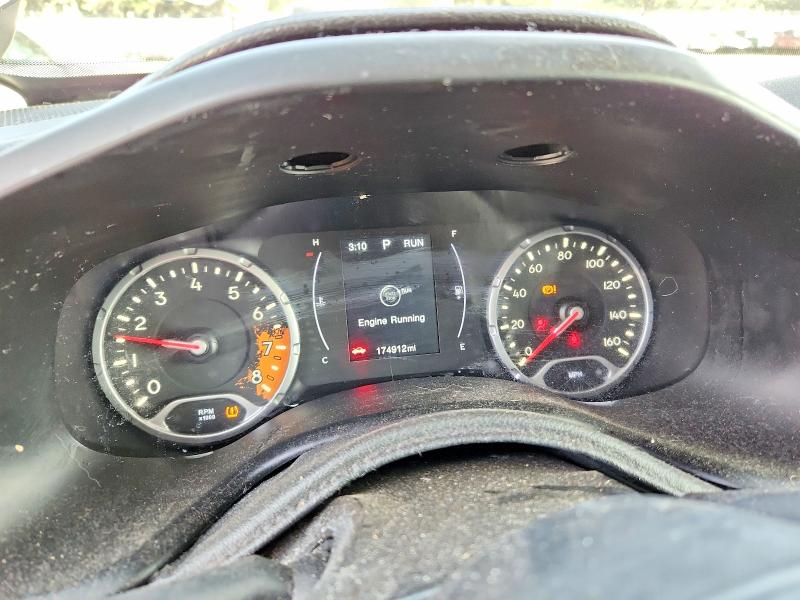 Photo 9 from auction – 2017 JEEP RENEGADE with VIN ZACCJBAB6HPG42668