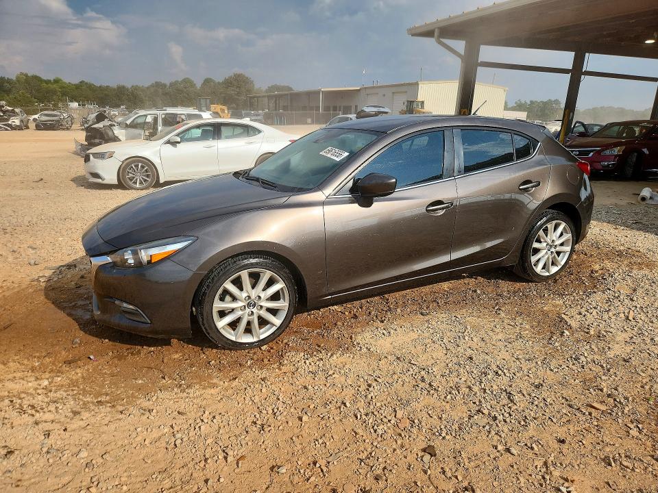 MAZDA 3 2017 с VIN 3MZBN1L7XHM120998 - Фото с аукциона