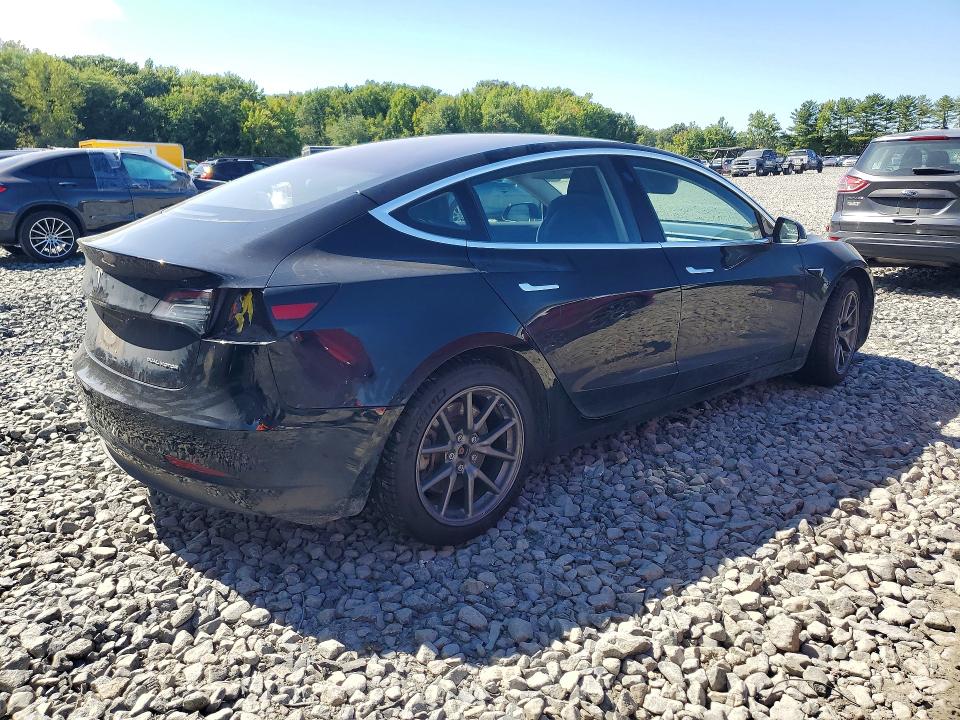 Photo 3 from auction – 2018 TESLA MODEL 3 with VIN 5YJ3E1EB6JF170316