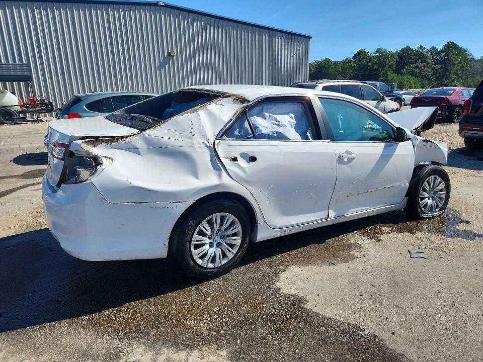 Photo 3 from auction – 2014 TOYOTA CAMRY with VIN 4T1BF1FK9EU868256