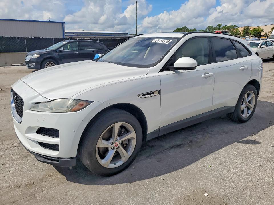 2017 JAGUAR F-PACE