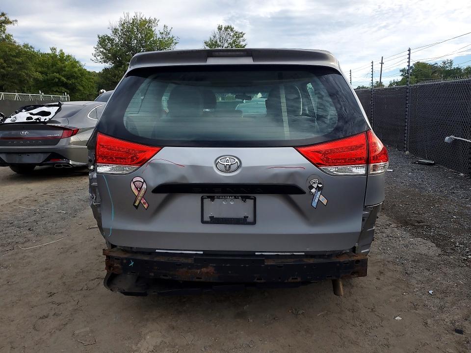 Photo 6 from auction – 2011 TOYOTA SIENNA with VIN 5TDZK3DC7BS100765
