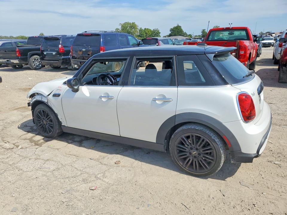Zdjęcie 2 z aukcji – 2023 MINI COOPER z VIN WMW53DK0XP2U08258