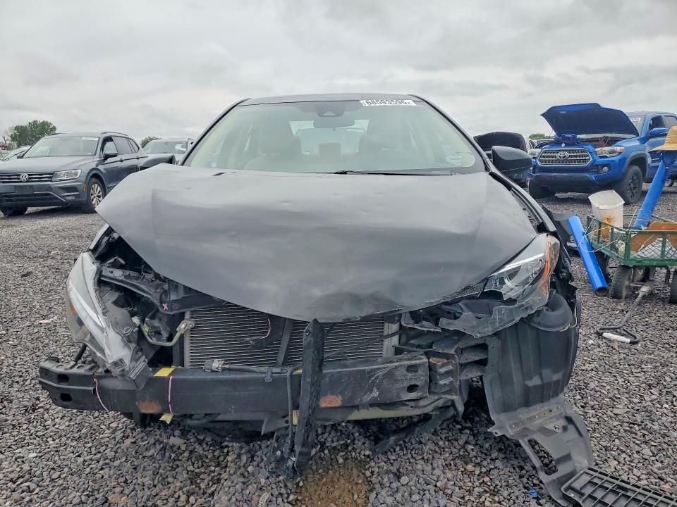 Photo 5 from auction – 2019 TOYOTA COROLLA with VIN 2T1BURHE3KC244199