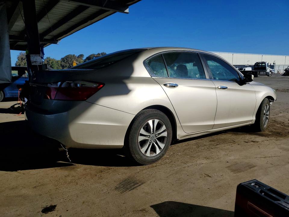 Снимка 3 от търг – 2014 HONDA ACCORD с VIN 1HGCR2F32EA255672