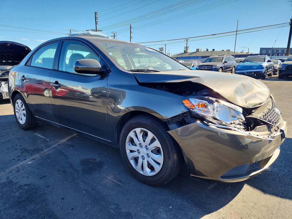 Photo 4 from auction – 2012 KIA FORTE with VIN KNAFU4A23C5519845