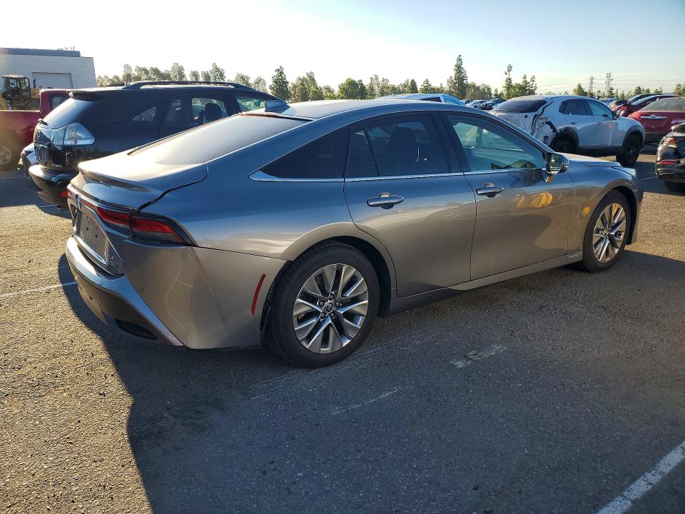 Photo 3 from auction – 2022 TOYOTA MIRAI with VIN JTDAAAAA5NA004044