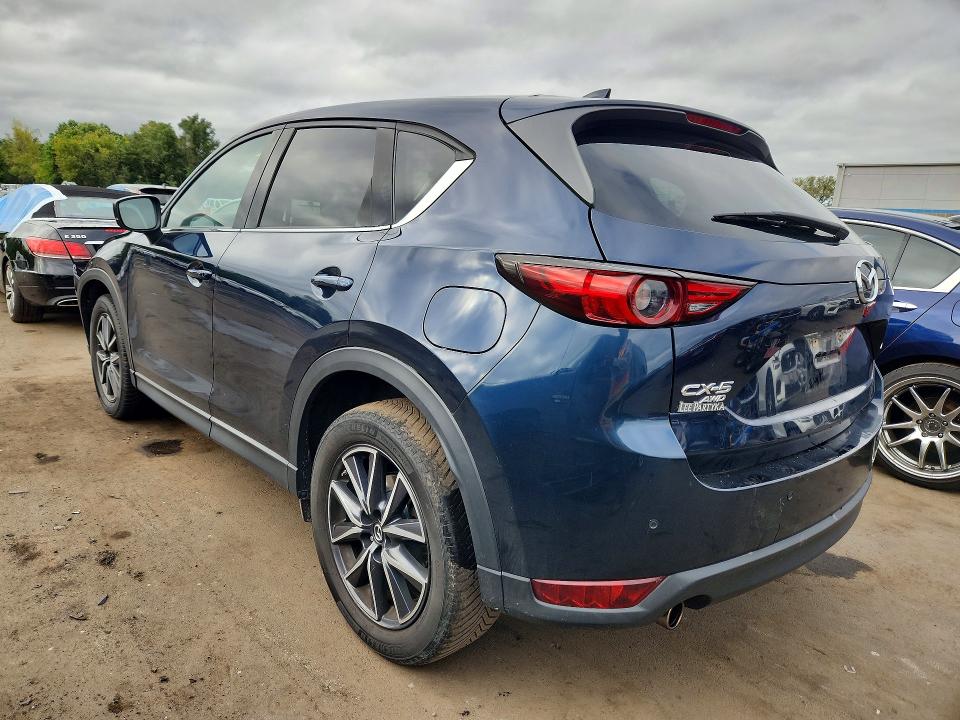 Фото 2 с аукциона – 2017 MAZDA CX-5 с VIN JM3KFBDLXH0211894
