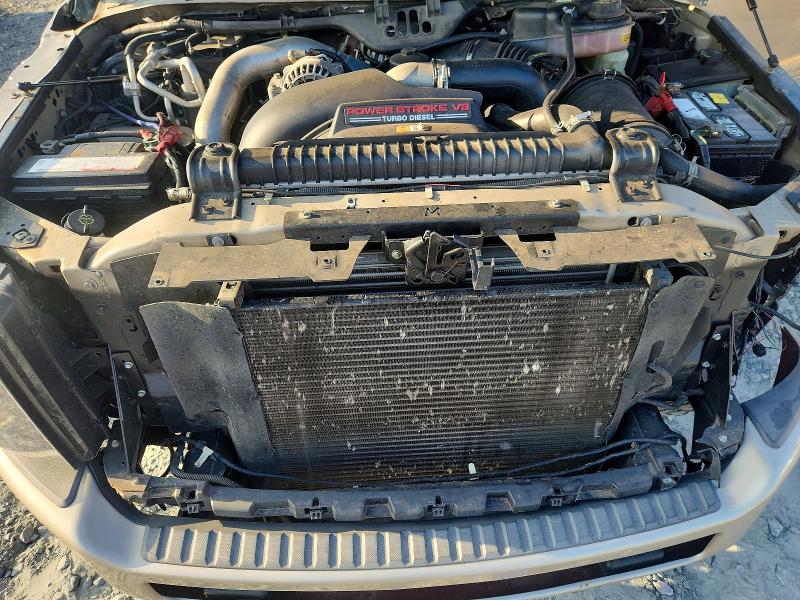 Photo 12 from auction – 2004 FORD EXCURSION with VIN 1FMNU42P34ED59116