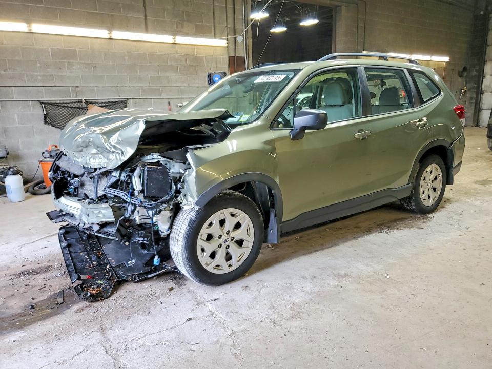 SUBARU FORESTER 2019 с VIN JF2SKACC9KH549460 - Фото с аукциона