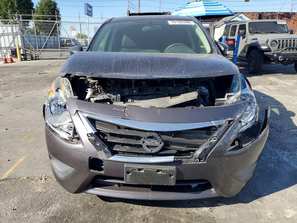 Снимка 5 от търг – 2015 NISSAN VERSA с VIN 3N1CN7AP0FL937710