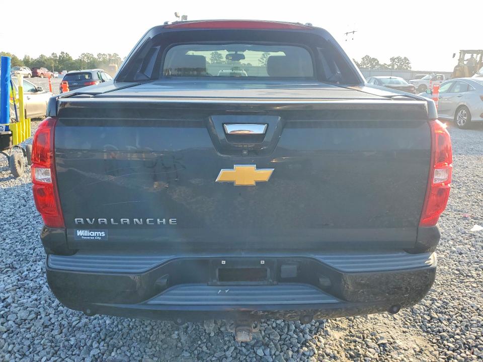 Photo 6 from auction – 2013 CHEVROLET AVALANCHE with VIN 3GNTKGE78DG250889
