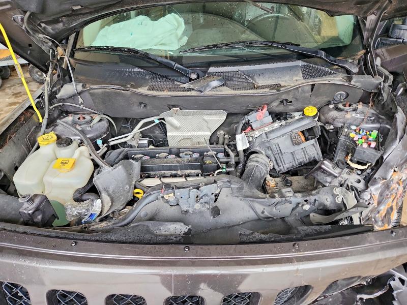 Photo 12 from auction – 2017 JEEP PATRIOT with VIN 1C4NJPFA2HD202502