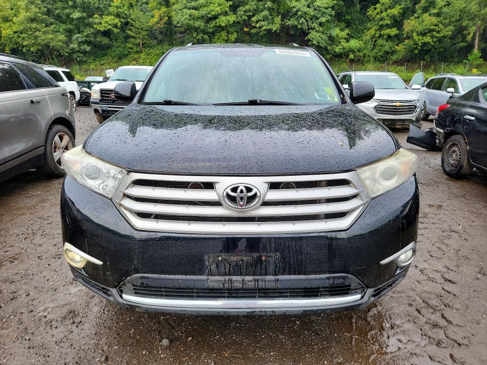 Photo 5 from auction – 2011 TOYOTA HIGHLANDER with VIN 5TDBK3EH9BS046672