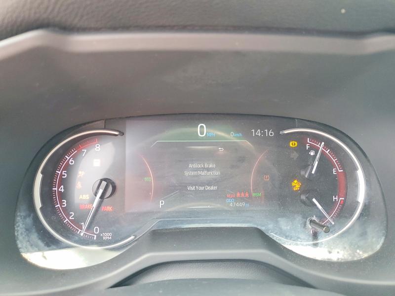 Photo 9 from auction – 2024 TOYOTA RAV4 with VIN 2T3W1RFV4RW334314