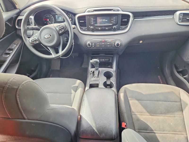 Photo 8 from auction – 2016 KIA SORENTO with VIN 5XYPG4A57GG108793