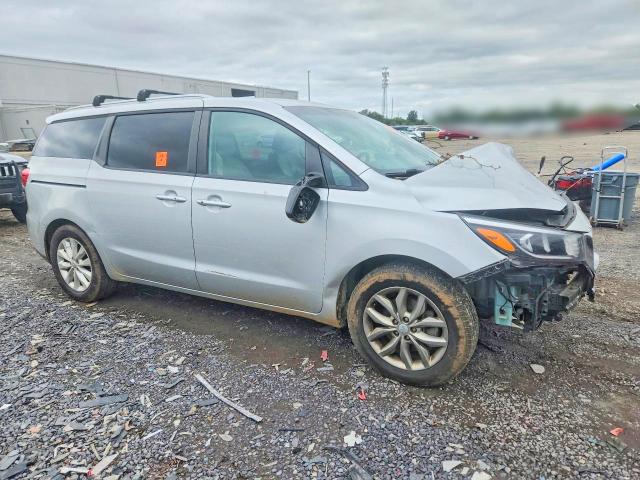 Photo 4 from auction – 2019 KIA SEDONA with VIN KNDMB5C11K6559831