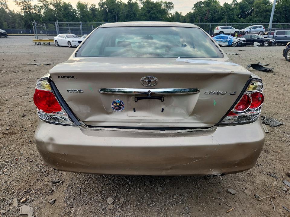Photo 6 from auction – 2005 TOYOTA CAMRY with VIN 4T1BE32K95U096040
