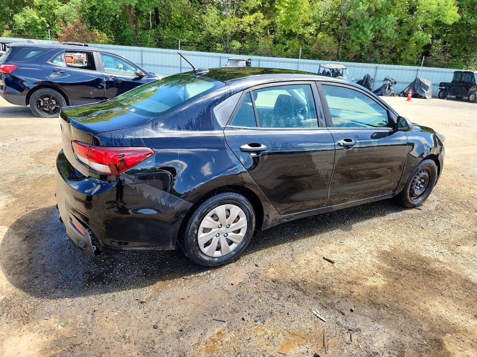 Photo 3 from auction – 2018 KIA RIO with VIN 3KPA24AB3JE082045