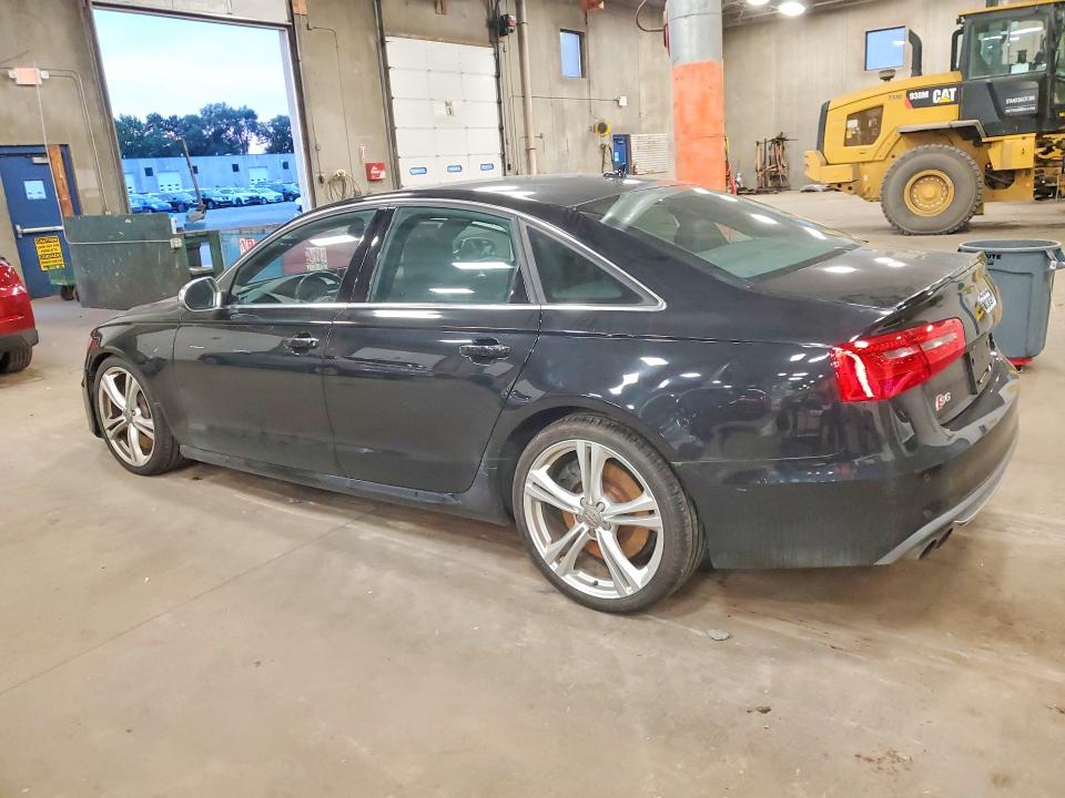 Фото 2 с аукциона – 2013 AUDI S6 с VIN WAUF2AFC1DN101243