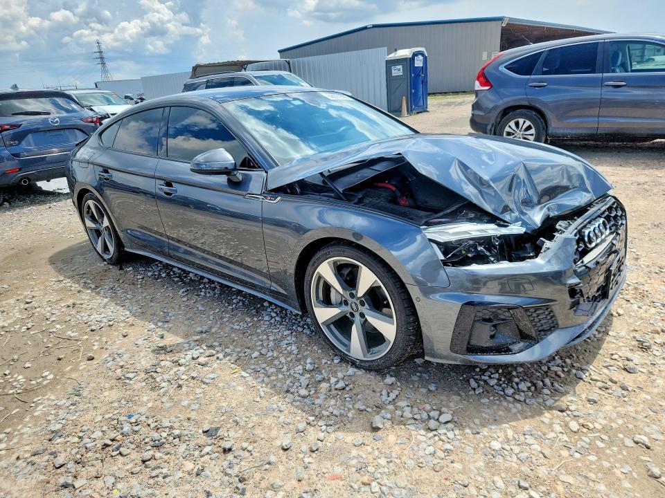صورة رقم 4 من المزاد - 2021 AUDI A5 مع VIN WAUEACF59MA002527