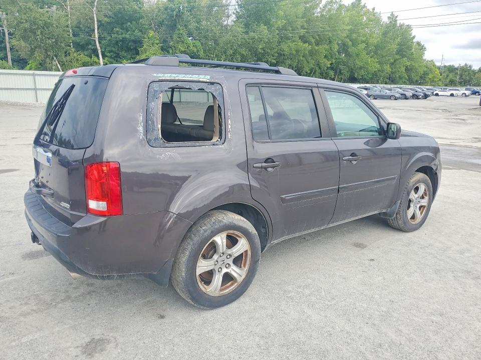 Photo 3 from auction – 2012 HONDA PILOT with VIN 5FNYF4H55CB056093