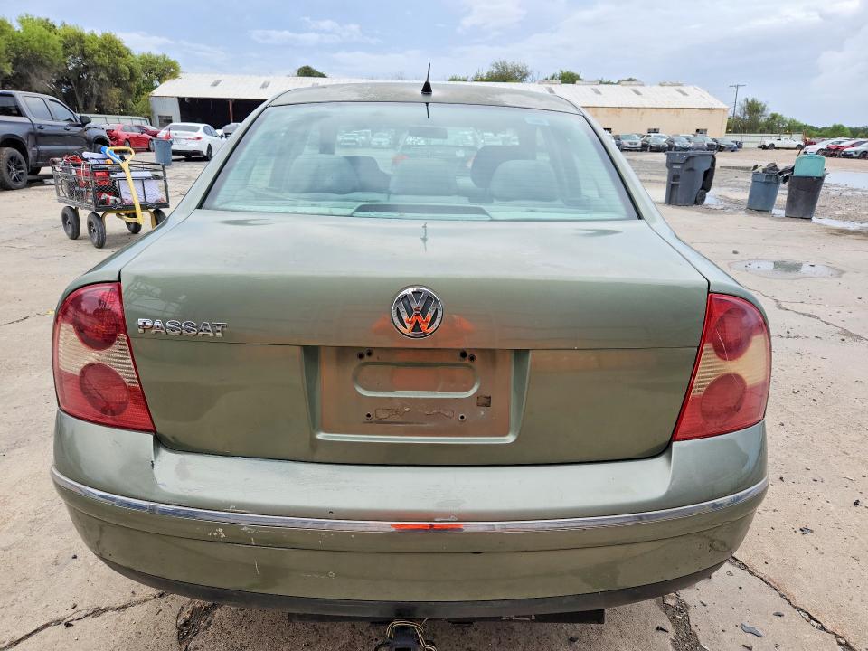 Снимка 6 от търг – 2001 VOLKSWAGEN PASSAT с VIN WVWPD63B01P102412
