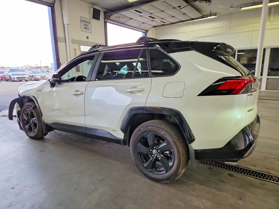 Photo 2 from auction – 2021 TOYOTA RAV4 with VIN 4T3E6RFVXMU060266