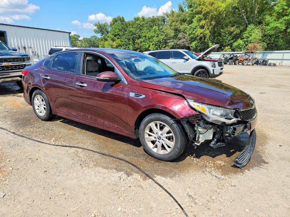 Photo 4 from auction – 2016 KIA OPTIMA with VIN 5XXGT4L34GG106950