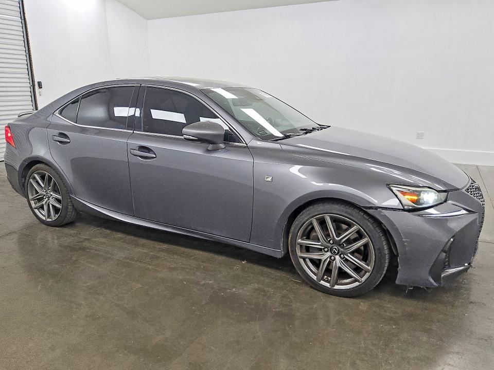Фото 4 с аукциона – 2017 LEXUS IS с VIN JTHBA1D23H5042053