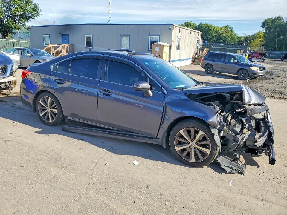 Foto 4 de la subasta – 2016 SUBARU LEGACY con VIN 4S3BNAN67G3029209