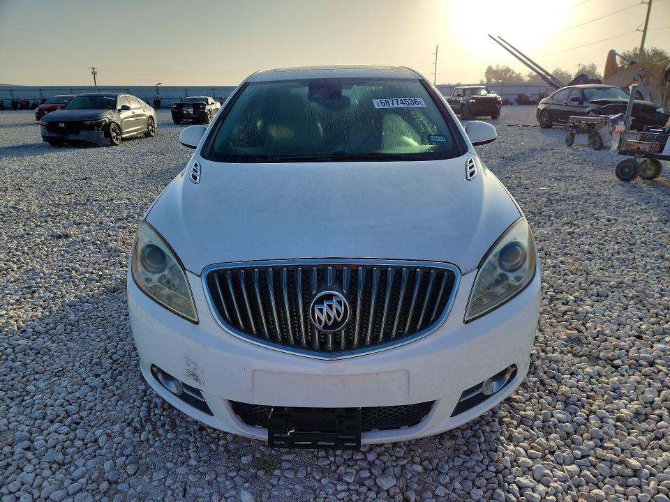 Снимка 5 от търг – 2015 BUICK VERANO с VIN 1G4PR5SK5F4168651