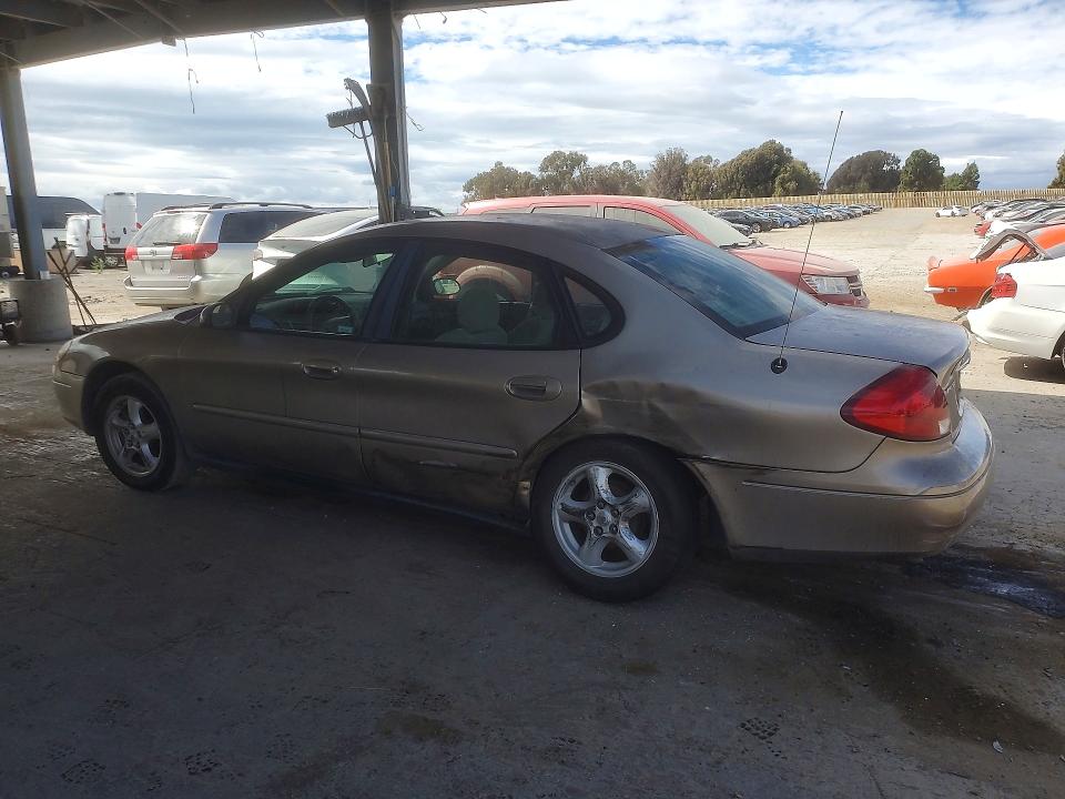 Photo 2 from auction – 2003 FORD TAURUS with VIN 1FAFP55283G218640